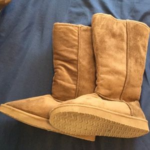 Brown boots